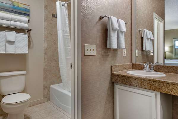  - Best Western Plus Park Place Inn & Mini Suites - I-5, Exit 110