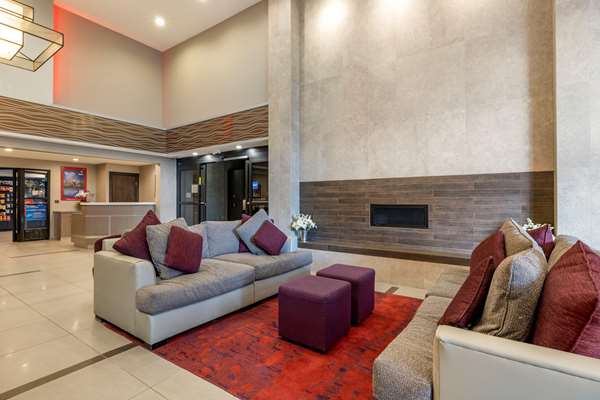  - Best Western Plus Park Place Inn & Mini Suites - I-5, Exit 110