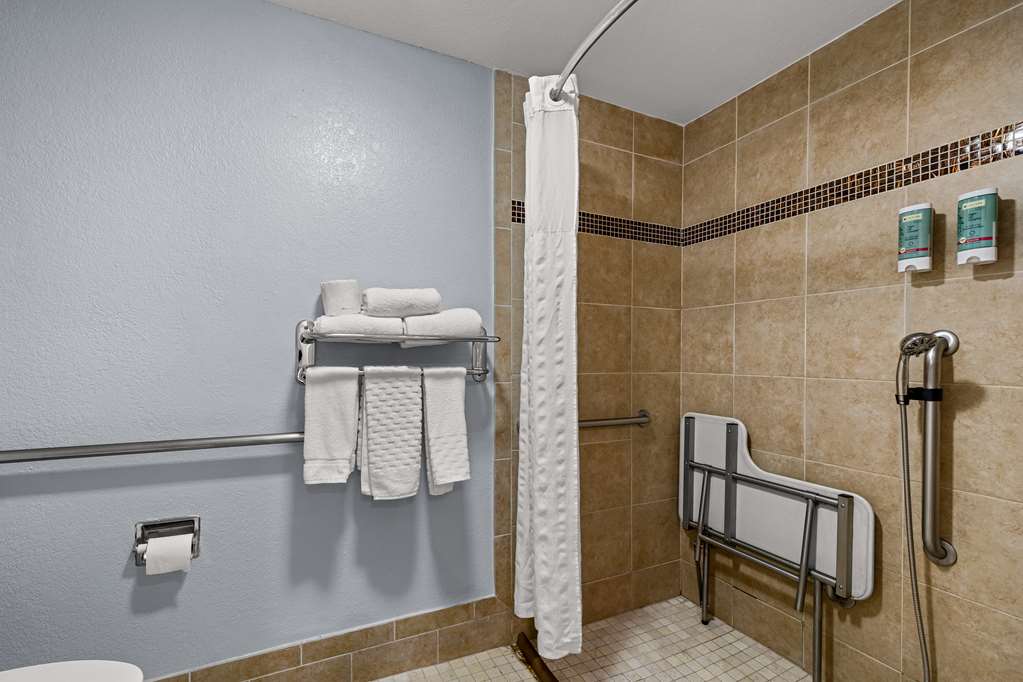 Best Western Moreno Hotel & Suites-guestroom-Guest Room,Bathroom,Accessibility,On-Site.jpg