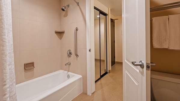 Suite - Best Western Plus West Covina Inn - I-10, Exit 37B