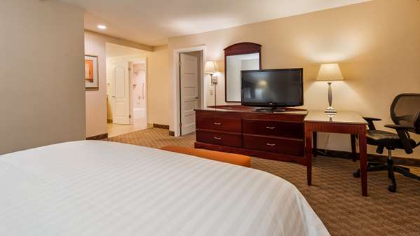 Suite - Best Western Plus West Covina Inn - I-10, Exit 37B