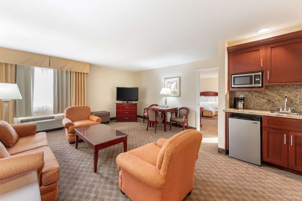 Best Western Plus West Covina Inn-guestroom-Guest Room,Suite,On-Site.jpg