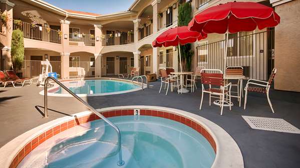Pool - Best Western Santee Lodge