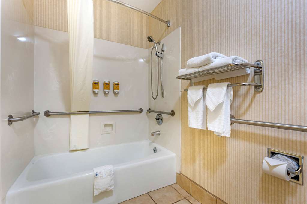 Best Western Plus Placerville Inn-guestroom-Guest Room,Bathroom,On-Site.jpg