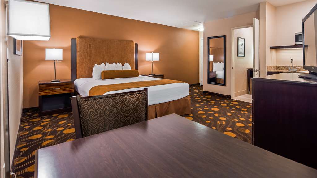 Best Western Plus Suites Hotel Coronado Island-guestroom-Guest Room,On-Site.jpg