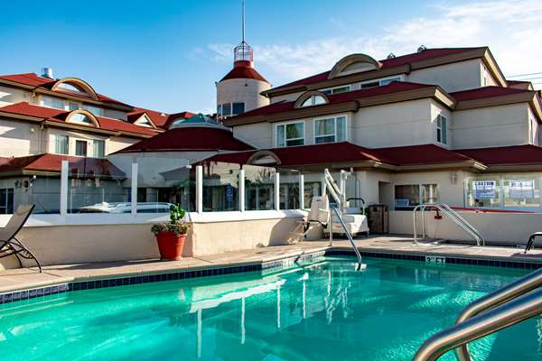 Pool - Best Western Plus Suites Hotel Coronado Island