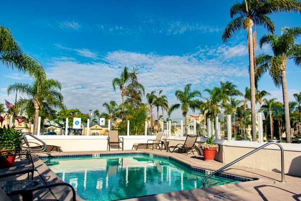 Pool - Best Western Plus Suites Hotel Coronado Island