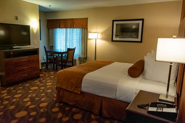  - Best Western Plus Suites Hotel Coronado Island