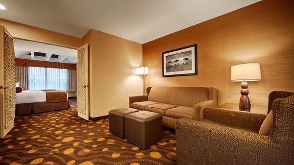 Suite - Best Western Plus Suites Hotel Coronado Island