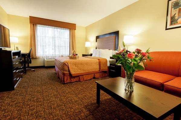 Suite - Best Western Hotel Escondido - I-15, Exit 33