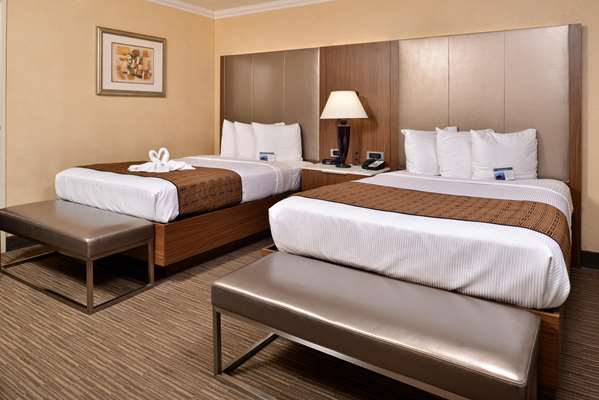  - Best Western Hollywood Plaza Inn