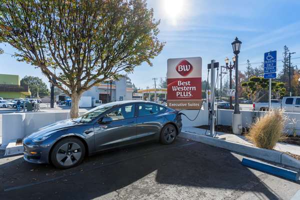 Exterior view - Best Western Plus Executive Suites Redwood City