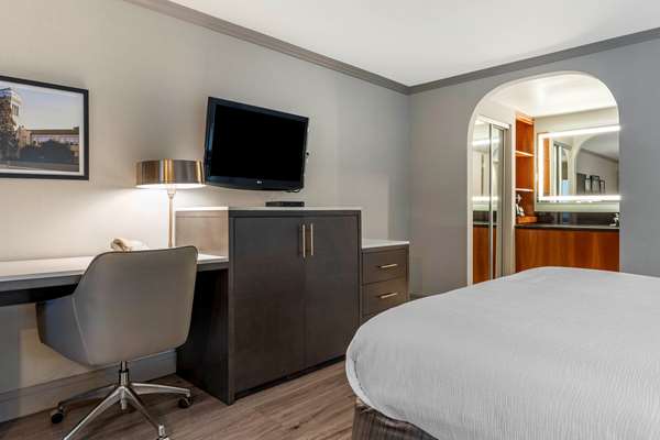  - Best Western Plus Executive Suites Redwood City