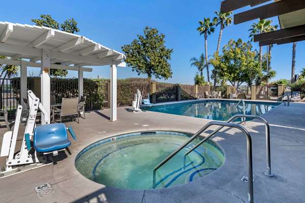 Pool - Best Western Orchard Inn Turlock - CA 99, Exit 217