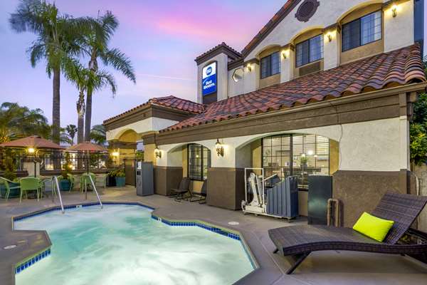 Pool - Best Western Galleria Inn Redondo Beach