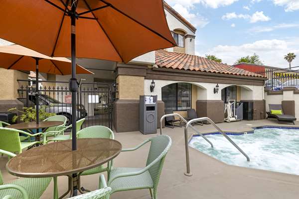 Pool - Best Western Galleria Inn Redondo Beach