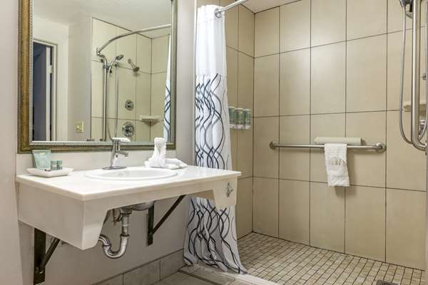  - Best Western Galleria Inn Redondo Beach