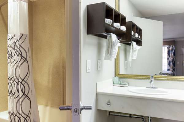  - Best Western Galleria Inn Redondo Beach