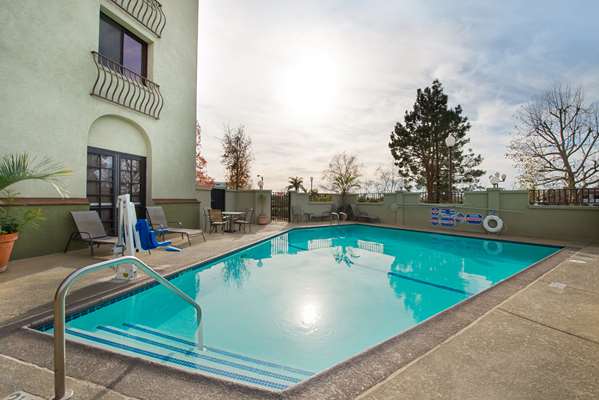 Pool - Best Western Plus Heritage Inn Rancho Cucamonga - I-15, Exit 112