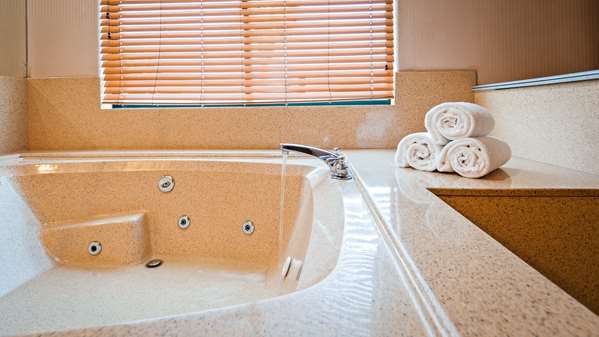  - Best Western Plus Suites Hotel Inglewood