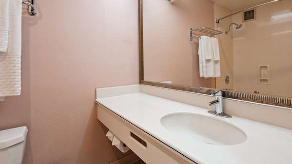  - Best Western Plus Suites Hotel Inglewood