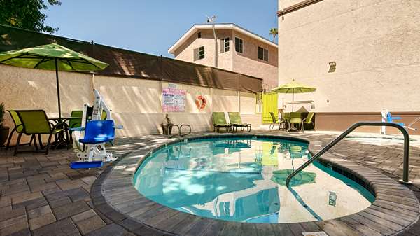 Pool - Best Western Plus Glendale Hotel Los Angeles