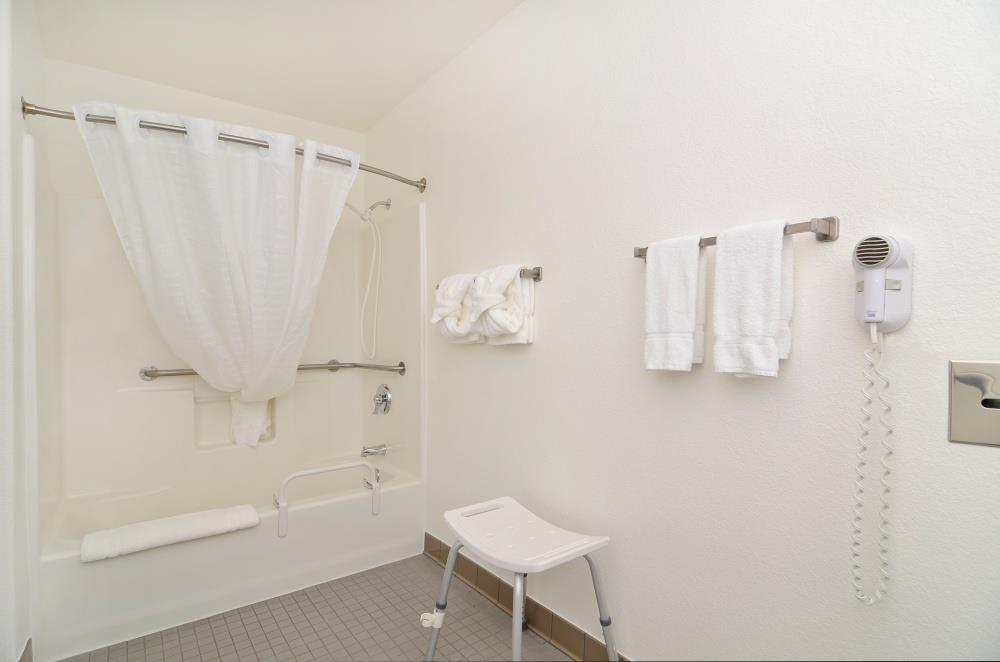 Best Western Colorado River Inn-guestroom-Guest Room,Bathroom,On-Site.jpg