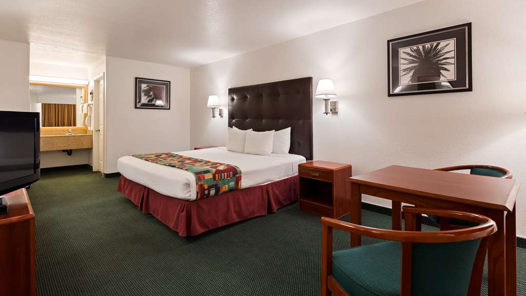 Best Western Colorado River Inn-guestroom-Guest Room,On-Site.jpg