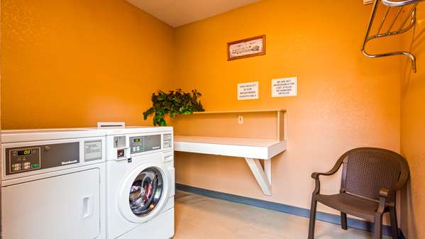 Amenities - Best Western Country Inn Fortuna