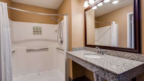  - Best Western Country Inn Fortuna