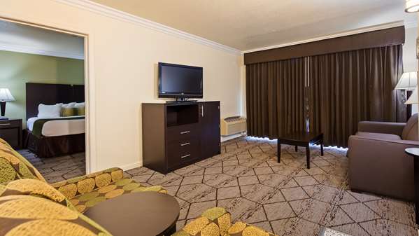 Suite - Best Western John Jay Inn Los Banos