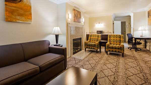 Suite - Best Western John Jay Inn Los Banos