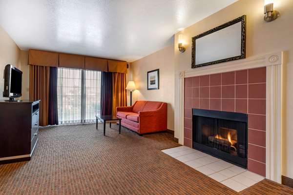  - Best Western Luxury Inn Tracy - I-205, Exit 8