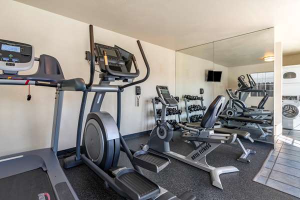 Fitness/ Exercise Room - Best Western Luxury Inn Tracy - I-205, Exit 8