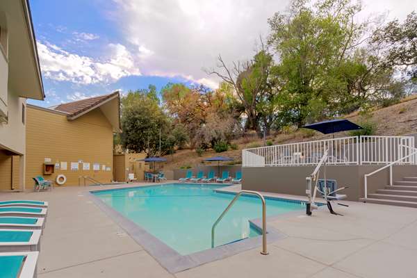 Pool - Best Western Plus Novato Oaks Inn - US 101, Exit 458