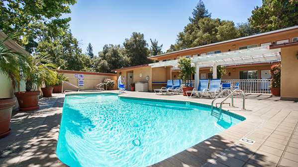 Pool - Best Western Plus Riviera Hotel Menlo Park