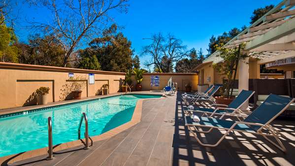 Pool - Best Western Plus Riviera Hotel Menlo Park
