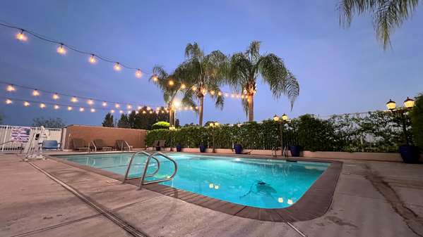 Pool - Best Western Americana Hotel Dinuba