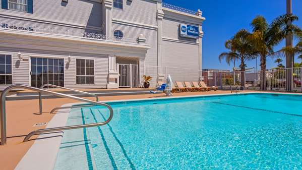 Pool - Best Western Salinas Monterey Hotel - US 101, Exit 328