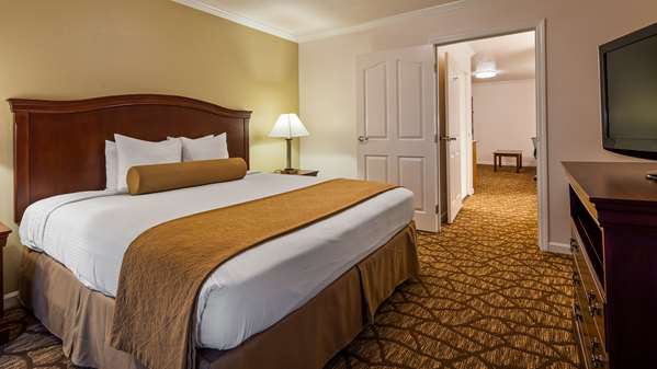 Suite - Best Western Salinas Monterey Hotel - US 101, Exit 328