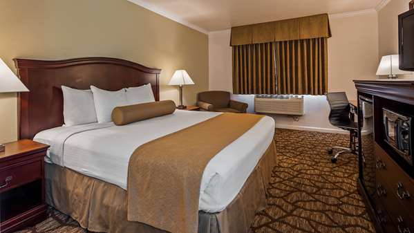  - Best Western Salinas Monterey Hotel - US 101, Exit 328