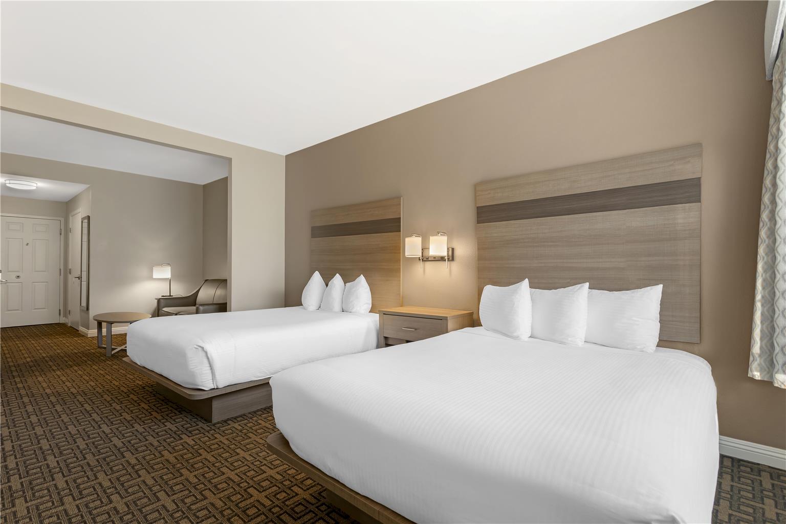 Best Western Kettleman City Inn & Suites-guestroom-Guest Room,Suite,On-Site.jpg