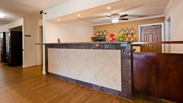  - Best Western Clovis Cole Inn