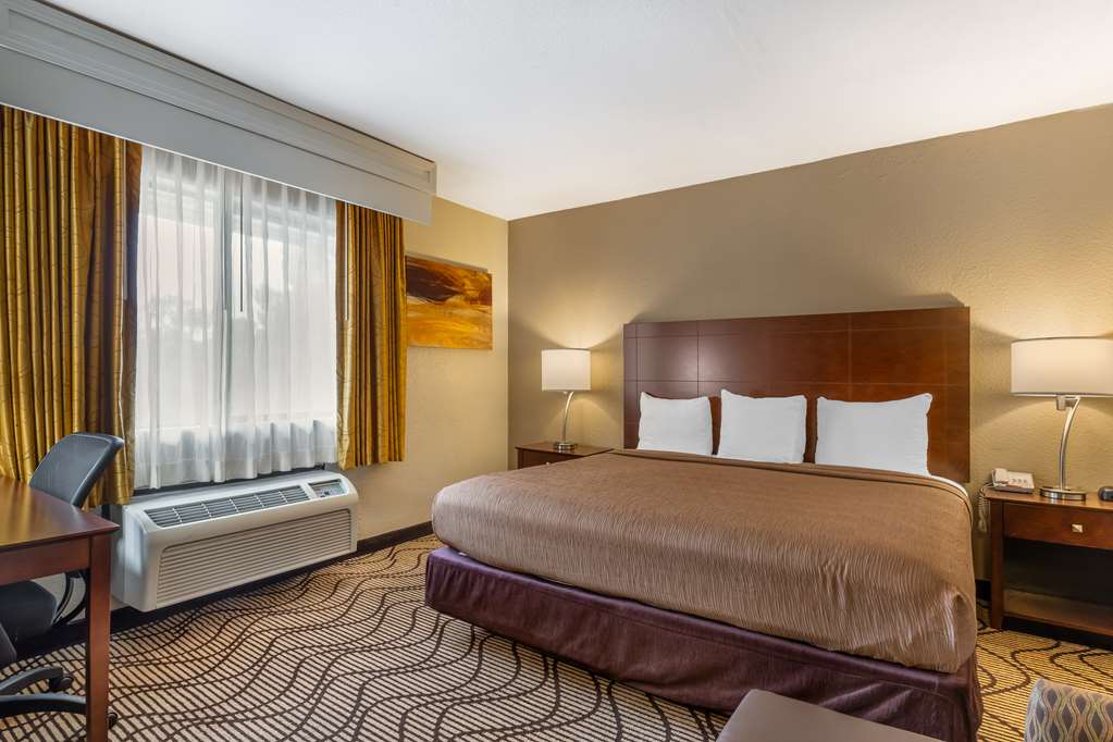 Best Western John Muir Inn-guestroom-Guest Room,On-Site.jpg