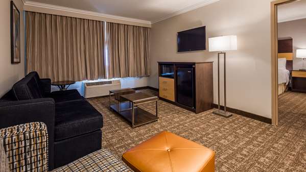 Suite - Best Western Los Angeles Worldport Hotel Wilmington - I-110, Exit 4