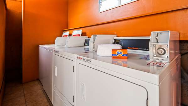  - Best Western Los Angeles Worldport Hotel Wilmington - I-110, Exit 4