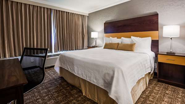 Suite - Best Western Los Angeles Worldport Hotel Wilmington - I-110, Exit 4