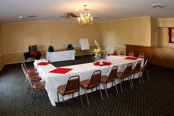  - Best Western Plus Hill House Hotel Bakersfield