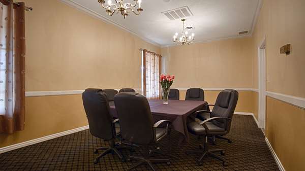  - Best Western Plus Hill House Hotel Bakersfield