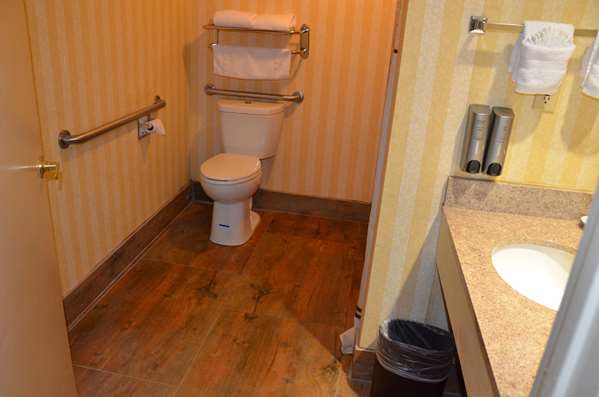  - Best Western Plus Hill House Hotel Bakersfield